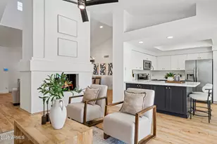 10567 E Mission Ln, Scottsdale, AZ 85258 - Photo 8