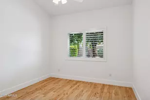 10567 E Mission Ln, Scottsdale, AZ 85258 - Photo 22