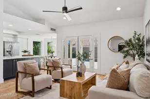 10567 E Mission Ln, Scottsdale, AZ 85258 - Photo 2