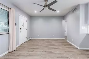 749 E Montebello Ave, Phoenix, AZ 85014 - Photo 8