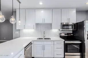 749 E Montebello Ave, Phoenix, AZ 85014 - Photo 14