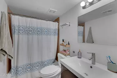 3626 N 37th Street #7, Phoenix, AZ 85018 - Photo 14