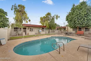 3626 N 37th St, Phoenix, AZ 85018 - Photo 18