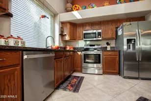 17738 N Phoenician Dr, Surprise, AZ 85374 - Photo 24