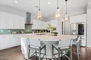 4615 E Navigator Ln, Phoenix, AZ 85050 - Photo 2