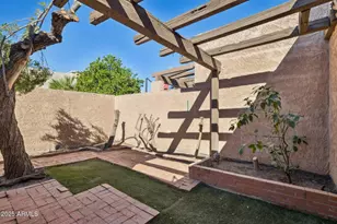 7702 N Via Camello Del Norte --, Scottsdale, AZ 85258 - Photo 32