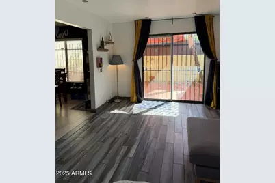 1012 E Highland Avenue, Phoenix, AZ 85014 - Photo 12