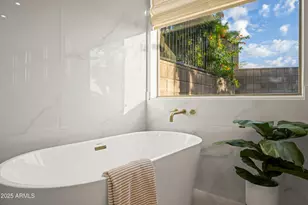 3153 E Sierra Vista Dr, Phoenix, AZ 85016 - Photo 32