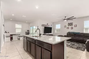 18342 W Faye Way, Wittmann, AZ 85361 - Photo 10