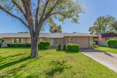 9915 W Sandstone Drive, Sun City, AZ 85351 - Photo 2