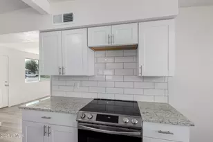 46 E Ivy St, Mesa, AZ 85201 - Photo 8