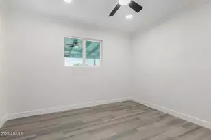 5706 W Sells Cir, Phoenix, AZ 85031 - Photo 10