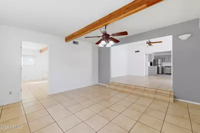 10519 W Heatherbrae Drive, Phoenix, AZ 85037 - Photo 32