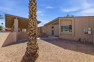 10519 W Heatherbrae Dr, Phoenix, AZ 85037 - Photo 24