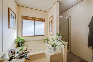 2844 E Oraibi Dr, Phoenix, AZ 85050 - Photo 22