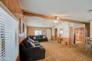 2844 E Oraibi Dr, Phoenix, AZ 85050 - Photo 8