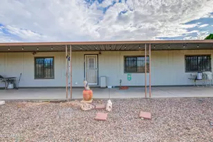 2844 E Oraibi Dr, Phoenix, AZ 85050 - Photo 34