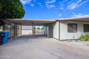 2844 E Oraibi Dr, Phoenix, AZ 85050 - Photo 6