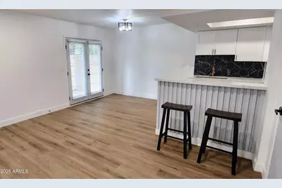 730 E North Lane #2, Phoenix, AZ 85020 - Photo 1