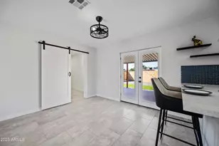 3347 E Palm Ln, Phoenix, AZ 85008 - Photo 16