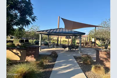 927 S Soho Lane S, Chandler, AZ 85225 - Photo 26