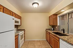 13822 N Newcastle Dr, Sun City, AZ 85351 - Photo 18