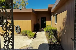 10318 W Manzanita Dr, Sun City, AZ 85373 - Photo 2