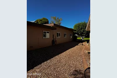 10318 W Manzanita Drive, Sun City, AZ 85373 - Photo 6