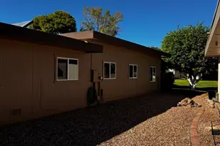 10318 W Manzanita Dr, Sun City, AZ 85373 - Photo 6