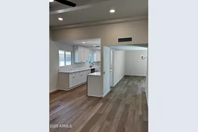 10318 W Manzanita Drive, Sun City, AZ 85373 - Photo 18