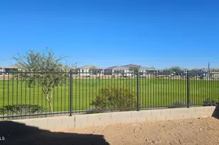 15570 W Hackamore Dr, Surprise, AZ 85387 - Photo 10