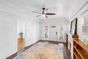 1637 E Earll Dr, Phoenix, AZ 85016 - Photo 8