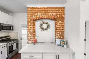 1637 E Earll Dr, Phoenix, AZ 85016 - Photo 16