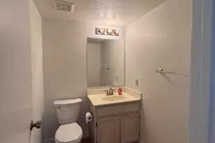 8631 W Monte Vista Rd, Phoenix, AZ 85037 - Photo 10