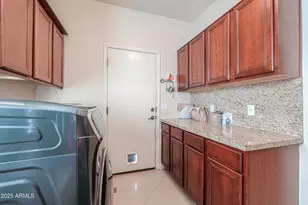 22677 N Gibson Dr, Maricopa, AZ 85139 - Photo 30