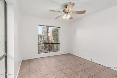1010 E Lois Lane, Phoenix, AZ 85020 - Photo 18
