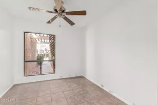 1010 E Lois Ln, Phoenix, AZ 85020 - Photo 12