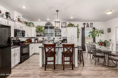 31822 N 169th Avenue, Surprise, AZ 85387 - Photo 4