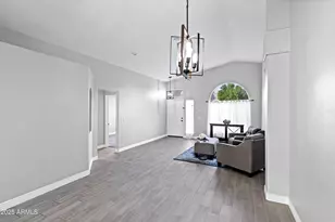 2833 E Renee Dr, Phoenix, AZ 85050 - Photo 12