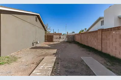 7018 W Mariposa Street, Phoenix, AZ 85033 - Photo 16