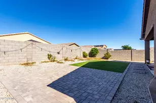 17796 W Robin Ln, Surprise, AZ 85387 - Photo 38