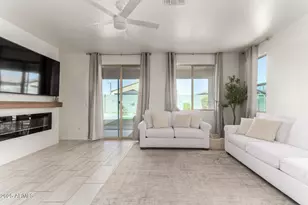 17796 W Robin Ln, Surprise, AZ 85387 - Photo 8