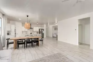 17796 W Robin Ln, Surprise, AZ 85387 - Photo 10