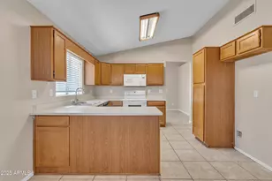 14926 N 85th Dr, Peoria, AZ 85381 - Photo 8