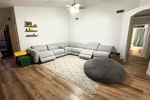 1185 N Woodburne Dr, Chandler, AZ 85224 - Photo 1