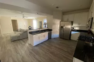 1728 W Cottonwood Ln, Phoenix, AZ 85045 - Photo 6