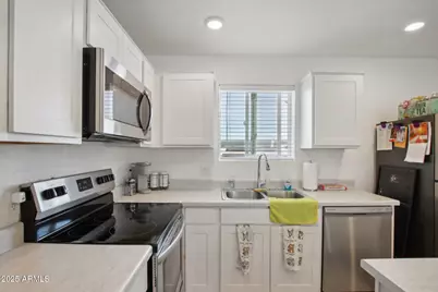 12925 W Greenway Road #5, El Mirage, AZ 85335 - Photo 8