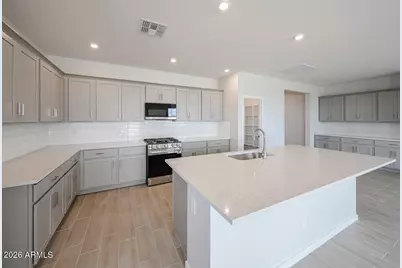 23037 W Potter Drive, Surprise, AZ 85387 - Photo 10