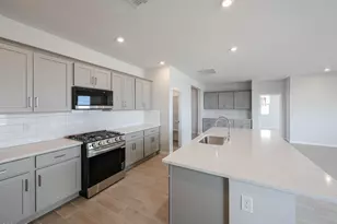 23037 W Potter Dr, Surprise, AZ 85387 - Photo 12