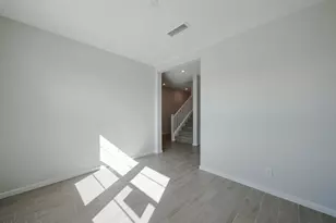 23060 W Potter Dr, Surprise, AZ 85387 - Photo 8